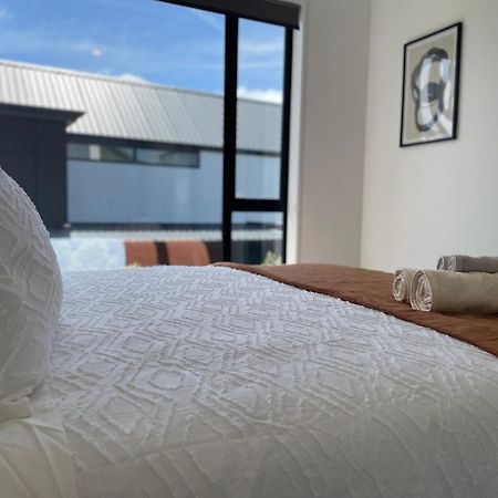 Luxury 2 Bedroom Townhouse Opposite Merivale Mall Christchurch Dış mekan fotoğraf