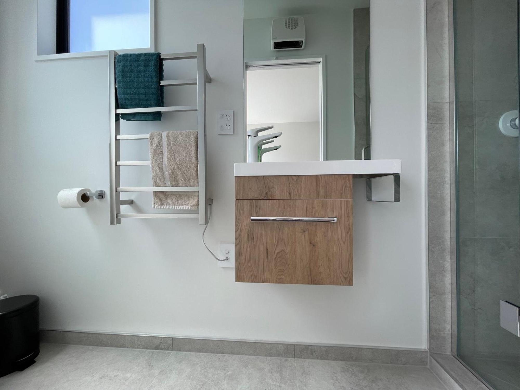 Luxury 2 Bedroom Townhouse Opposite Merivale Mall Christchurch Dış mekan fotoğraf