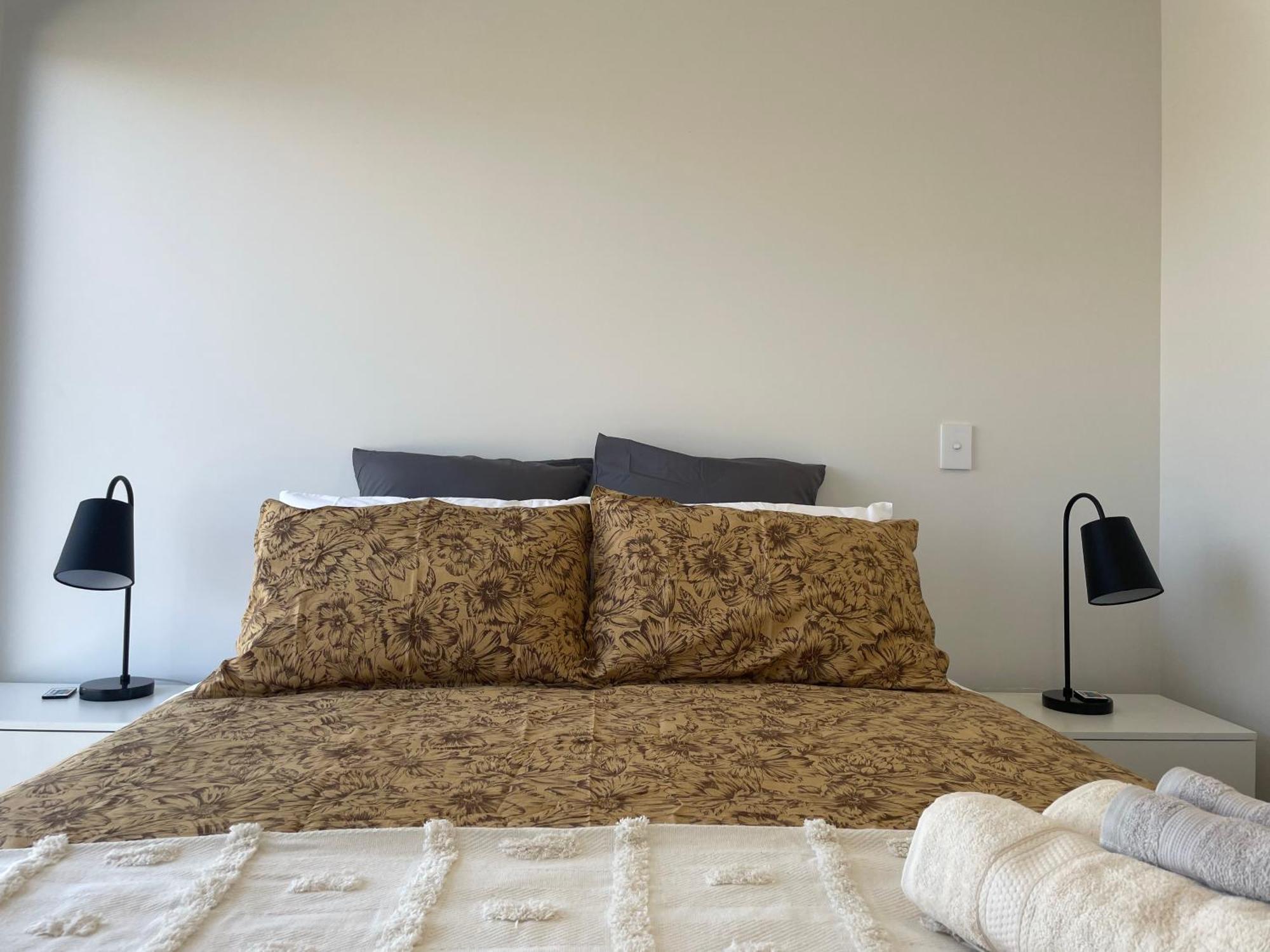 Luxury 2 Bedroom Townhouse Opposite Merivale Mall Christchurch Dış mekan fotoğraf