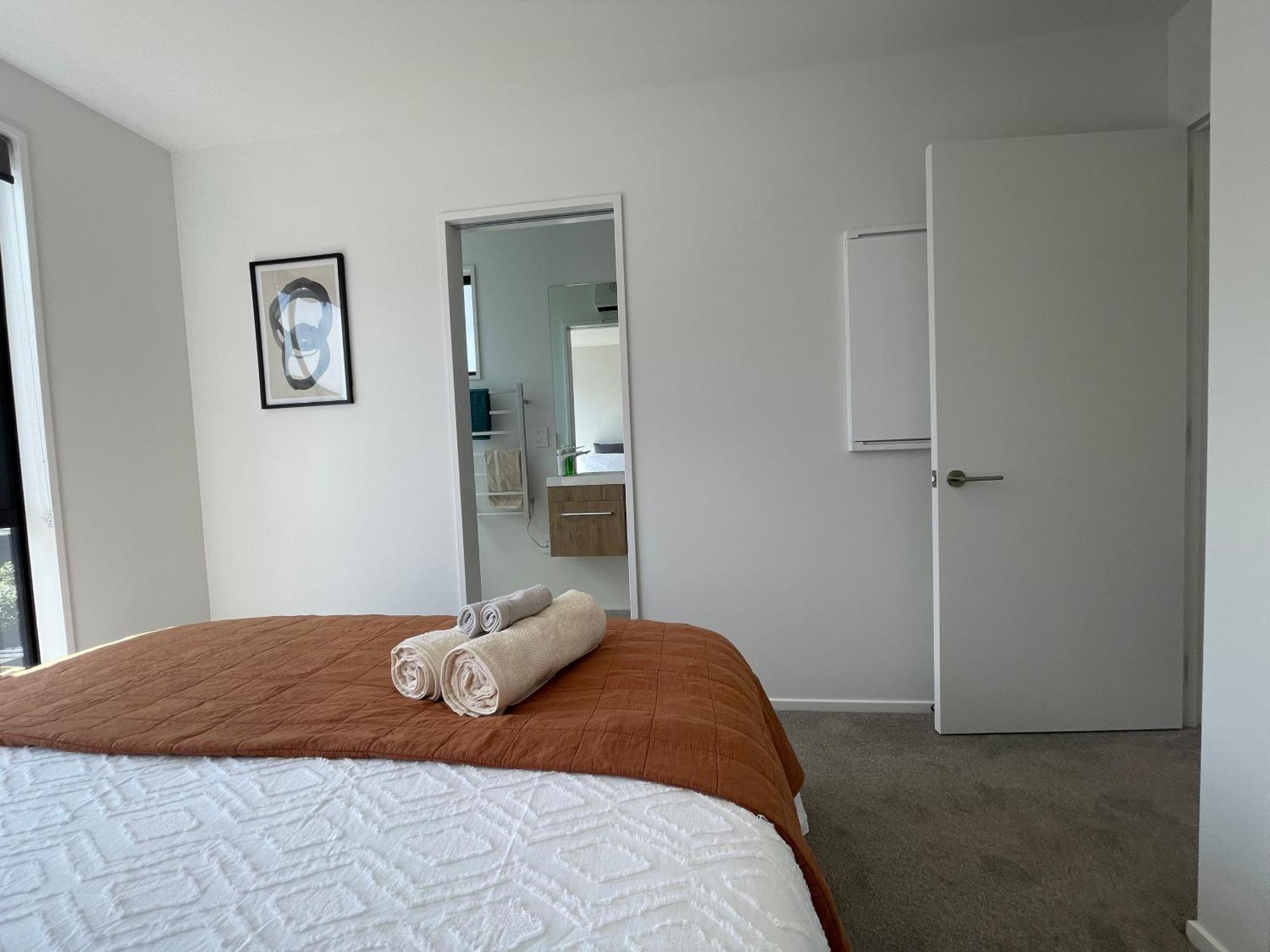 Luxury 2 Bedroom Townhouse Opposite Merivale Mall Christchurch Dış mekan fotoğraf
