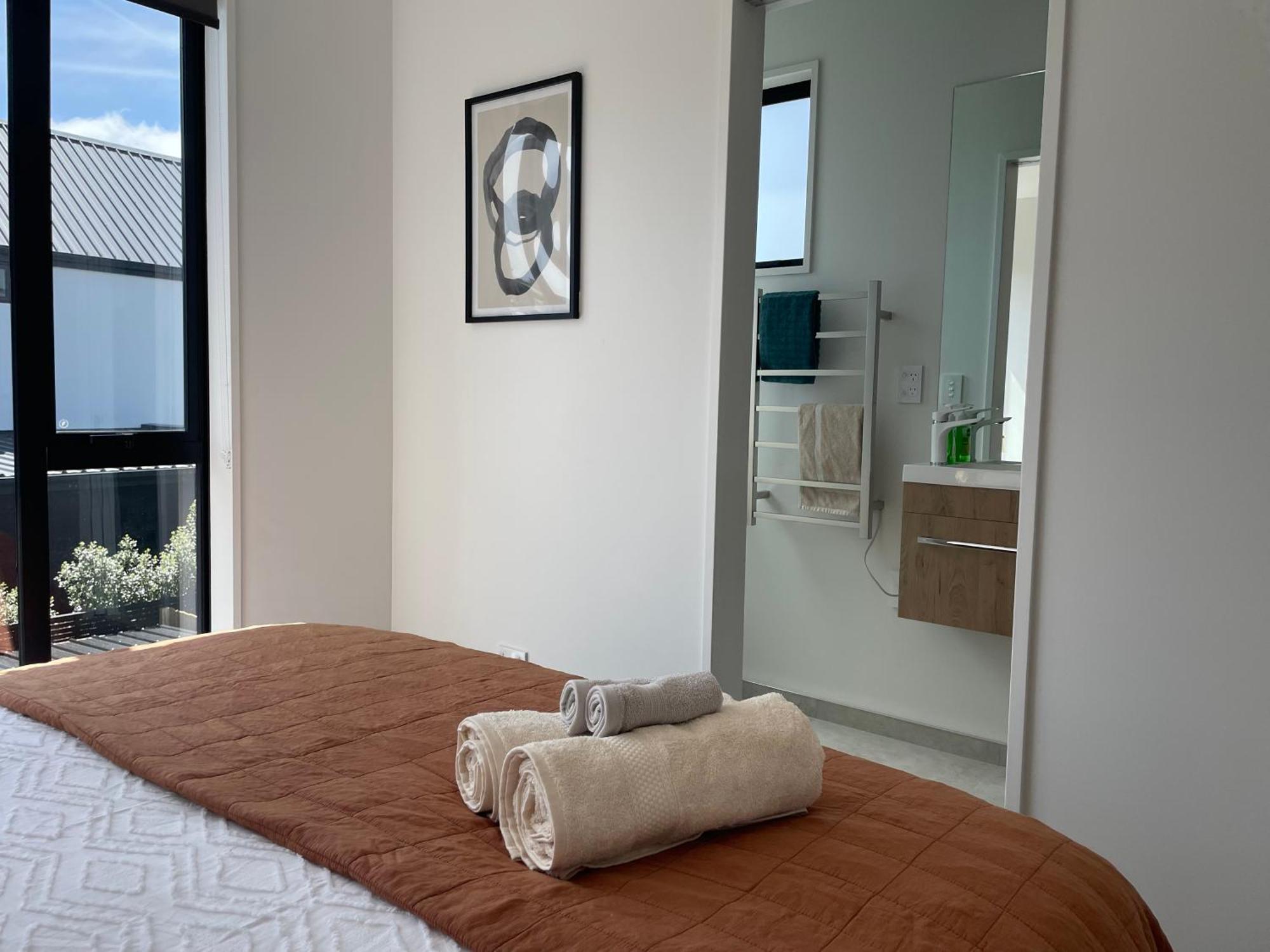 Luxury 2 Bedroom Townhouse Opposite Merivale Mall Christchurch Dış mekan fotoğraf