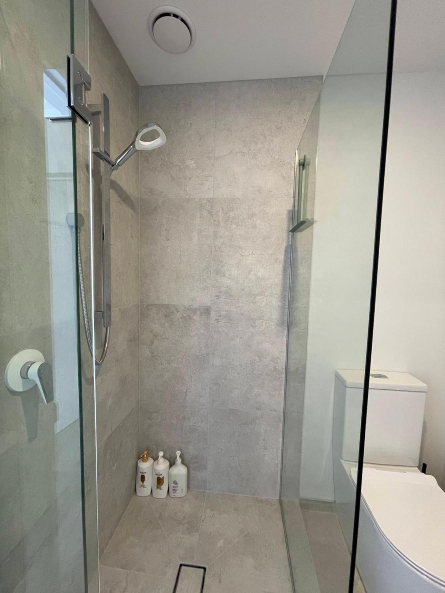 Luxury 2 Bedroom Townhouse Opposite Merivale Mall Christchurch Dış mekan fotoğraf