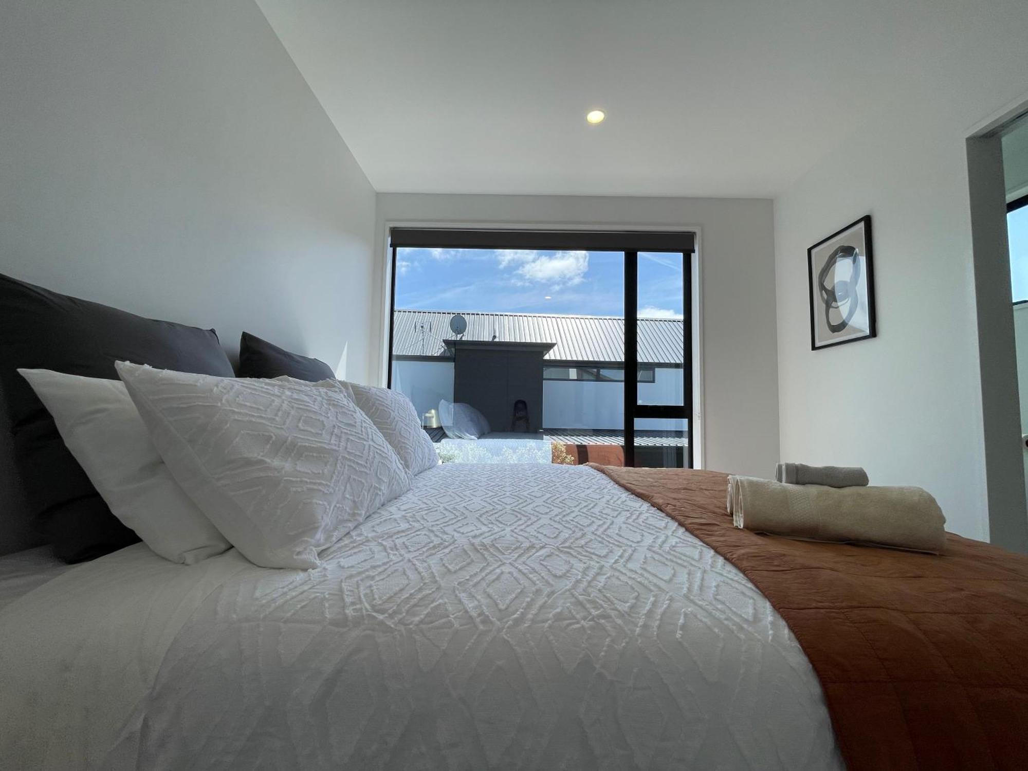 Luxury 2 Bedroom Townhouse Opposite Merivale Mall Christchurch Dış mekan fotoğraf