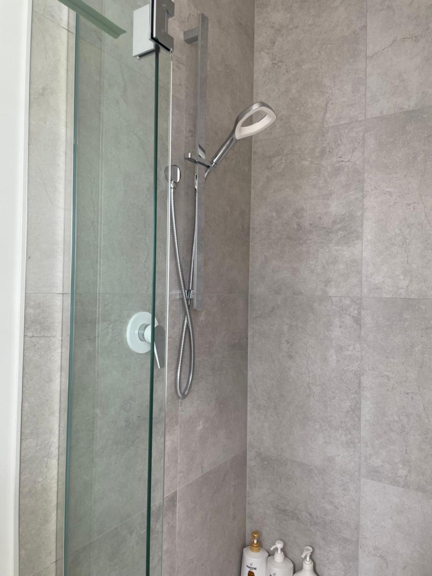 Luxury 2 Bedroom Townhouse Opposite Merivale Mall Christchurch Dış mekan fotoğraf